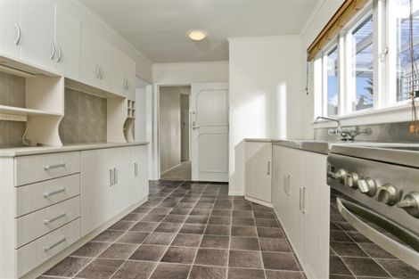 Photo of property in 89 Stanley Road, Glenfield, Auckland, 0629