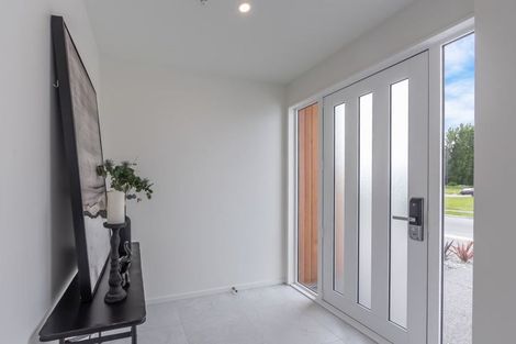 Photo of property in 23 Irvines Track, Halswell, Christchurch, 8025