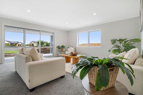 Photo of property in 32 Costello Drive, Ngatea, 3503