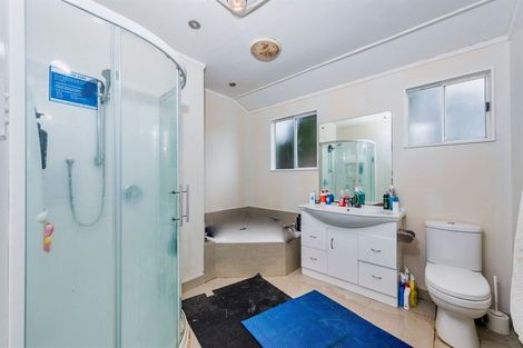 Photo of property in 329 Don Buck Road, Massey, Auckland, 0614