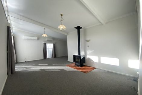 Photo of property in 56 Dowse Drive, Maungaraki, Lower Hutt, 5010