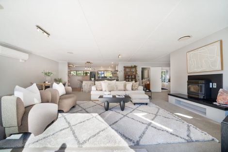 Photo of property in 39b Gemstone Drive, Birchville, Upper Hutt, 5018