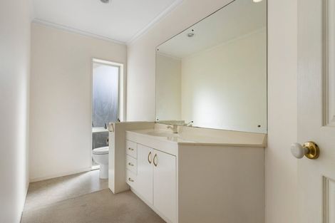 Photo of property in 19 Belgate Place, Somerville, Auckland, 2014