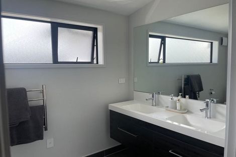 Photo of property in 23 Nellie Drive, Kumeu, 0810
