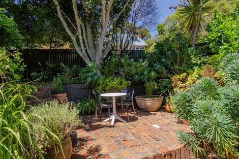 Photo of property in 383 Karori Road, Karori, Wellington, 6012