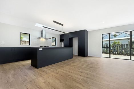 Photo of property in 57 Wharf Road, Te Atatu Peninsula, Auckland, 0610