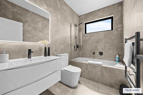 Photo of property in 42 Oopunga Road, Pukekohe, 2120