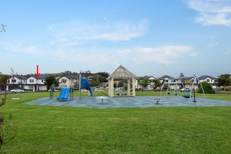 Photo of property in 3 Carousel Crescent, East Tamaki Heights, Auckland, 2016