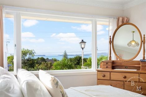 Photo of property in 1/53 Uxbridge Road, Mellons Bay, Auckland, 2014