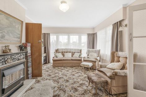 Photo of property in 38 Southsea Crescent, Silverdale, Hamilton, 3216