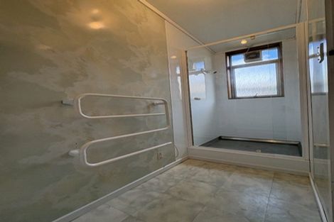 Photo of property in 15 Parkland Crescent, Terrace End, Palmerston North, 4410