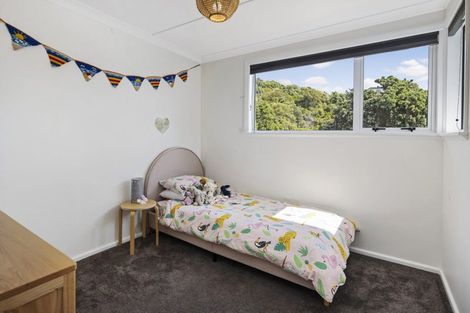 Photo of property in 2 Walden Street, Strathmore Park, Wellington, 6022