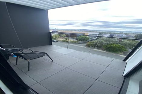 Photo of property in 404/19 Rawene Road, Birkenhead, Auckland, 0626