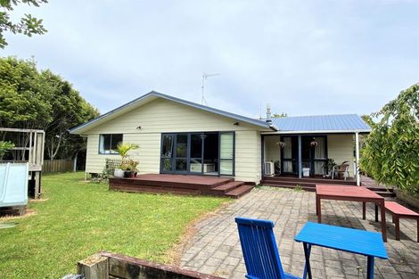 Photo of property in 4 Jenny Lane, Waiuku, 2123
