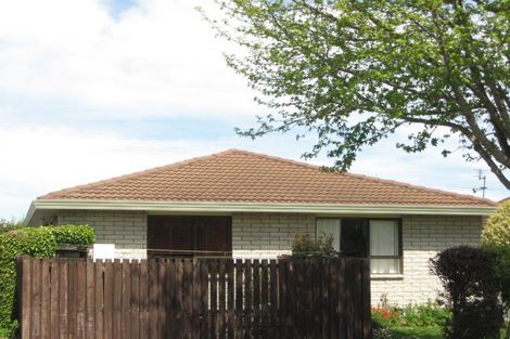 Photo of property in 82 Wingate Street, Redwood, Christchurch, 8051