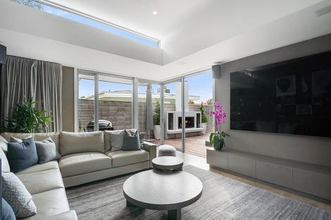 Photo of property in 37 Laurence Street, Manly, Whangaparaoa, 0930