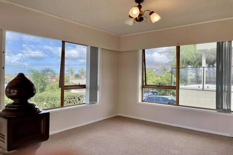 Photo of property in 182 Royal Road, Massey, Auckland, 0614