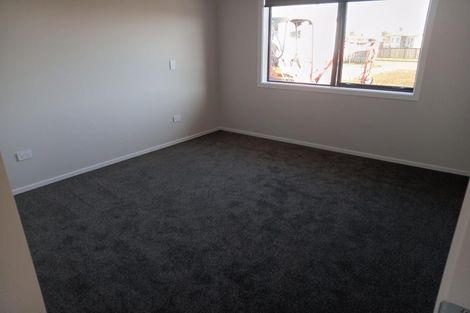 Photo of property in 39 Strathmore Avenue, Levin, 5510