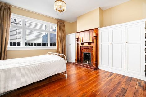 Photo of property in 134 Onepu Road, Lyall Bay, Wellington, 6022