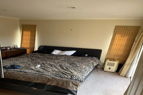 Photo of property in 32 Mandalay Place, Waiuku, 2123