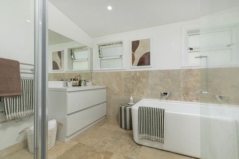 Photo of property in 226 Upper Harbour Drive, Greenhithe, Auckland, 0632