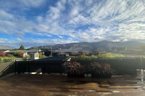 Photo of property in 12 Farrant Drive, Wanaka, 9305