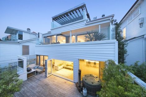 Photo of property in 21 London Street, Hampden, 9410