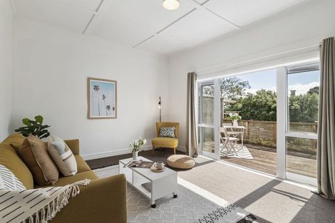 Photo of property in 9 Huia Street, Devonport, Auckland, 0624