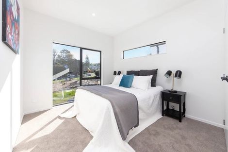 Photo of property in 7a Buisson Glade, West Harbour, 0618