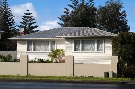 Photo of property in 17 Favona Road, Favona, Auckland, 2024