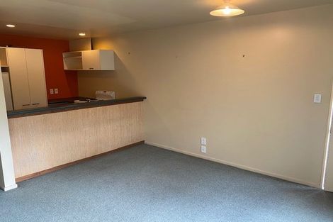 Photo of property in 2/218 Edgeware Road, Edgeware, Christchurch, 8013