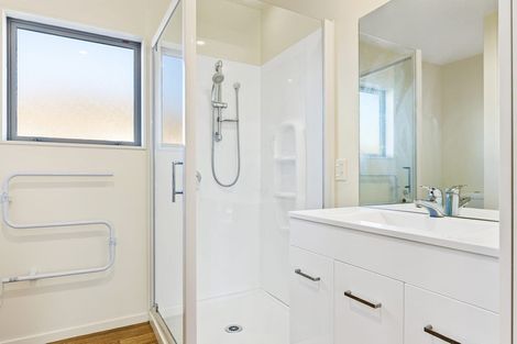 Photo of property in 2 Wildwood Avenue, Wainoni, Christchurch, 8061
