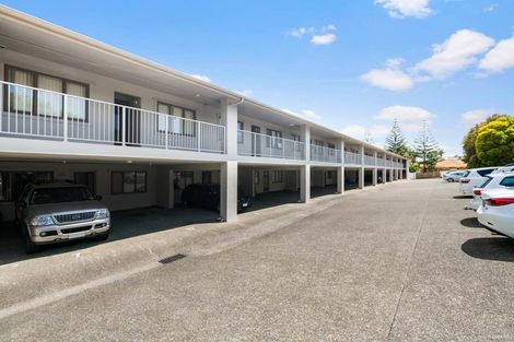 Photo of property in Santa Rosa, 9/340 Gulf Harbour Drive, Gulf Harbour, Whangaparaoa, 0930