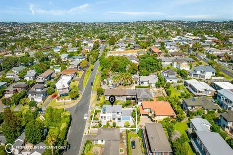 Photo of property in 20a Auld Street, Torbay, Auckland, 0630