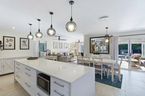 Photo of property in 71 Cedar Drive, Paraparaumu Beach, Paraparaumu, 5032