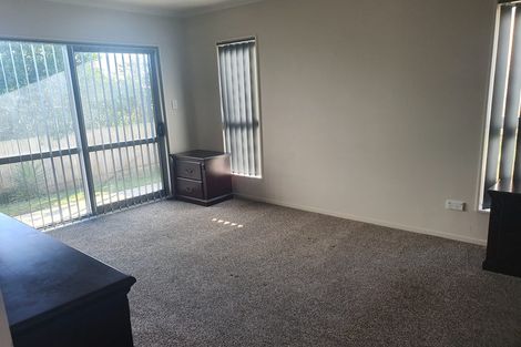 Photo of property in 12a Orams Road, Hillpark, Auckland, 2102