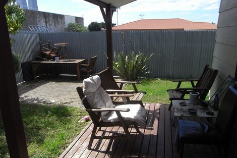 Photo of property in 2/38 Townshend Crescent, Greenmeadows, Napier, 4112