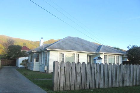 Photo of property in 212c Waiwhetu Road, Waterloo, Lower Hutt, 5011