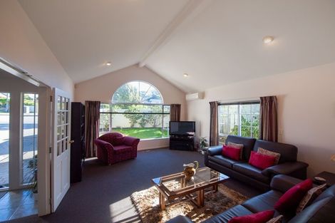 Photo of property in 143 Westchester Drive, Churton Park, Wellington, 6037