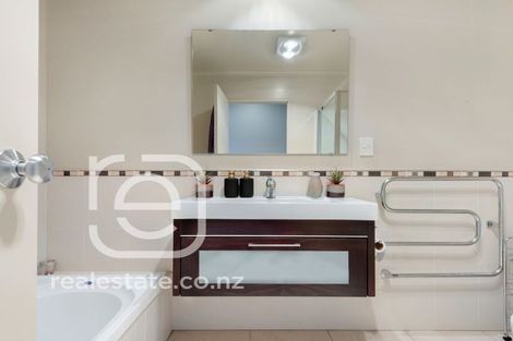 Photo of property in 14 Birchlands Road, Flat Bush, Auckland, 2019