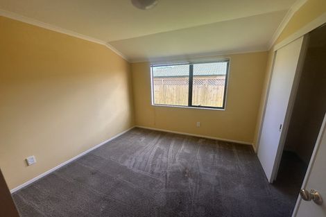 Photo of property in 12 Millington Place, Huntington Park, Auckland, 2013