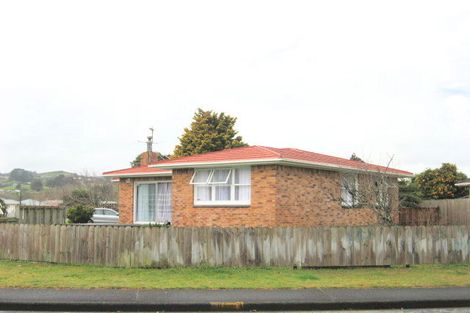 Photo of property in 14 Harper Street, Papakura, 2110