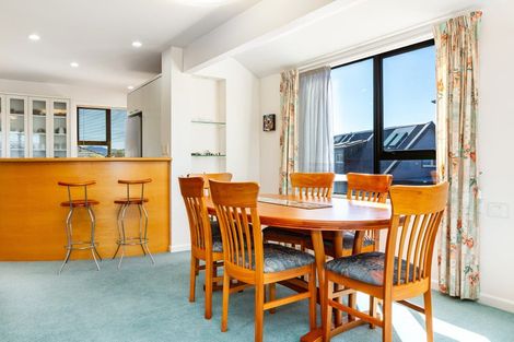 Photo of property in 6 Tamahine Street, Maupuia, Wellington, 6022