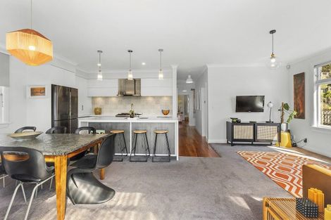 Photo of property in 3 Endeavour Street, Lyall Bay, Wellington, 6022