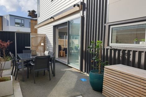 Photo of property in 7u8 Handyside Street, Tawa, Wellington, 5028