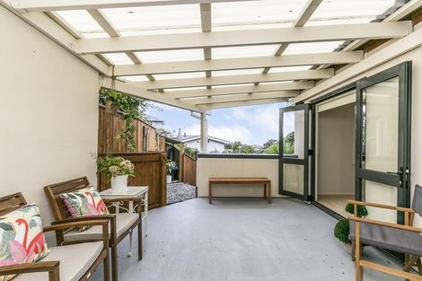 Photo of property in 3 Wadestown Road, Wadestown, Wellington, 6012