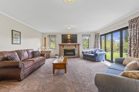 Photo of property in 16 Kaitawa Road, Pahiatua, 4981