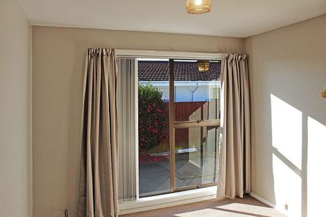 Photo of property in 220 Waimairi Road, Ilam, Christchurch, 8041