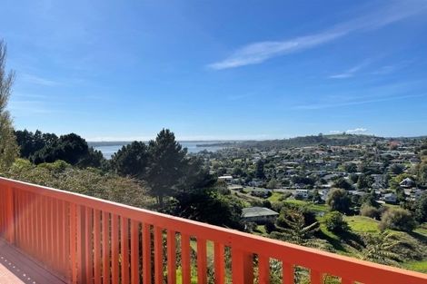 Photo of property in 18 Philomel Crescent, Bayswater, Auckland, 0622