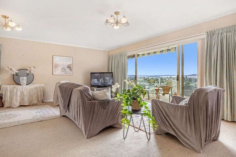 Photo of property in 22 Cobbe Place, Pomare, Rotorua, 3015